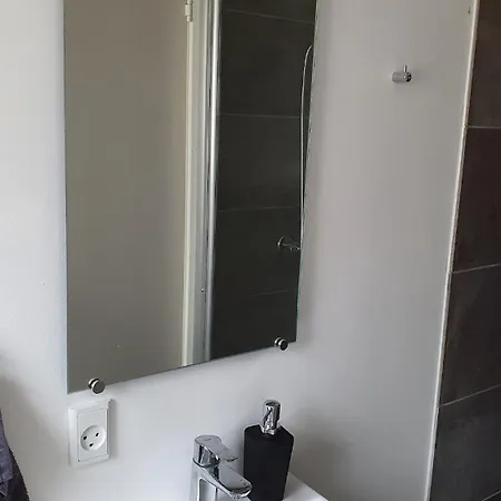 Private Tiny House * ビルン